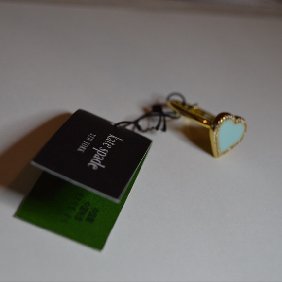 Kate Spade ‘Take Heart Ring’ gold tone, brand new, size US 7 ring - Picture 5 of 8